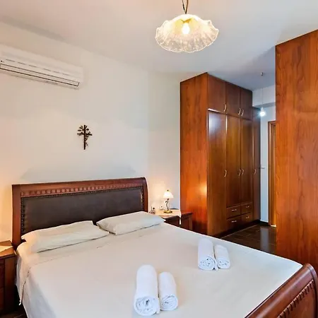 Art Antique Deluxe Villa