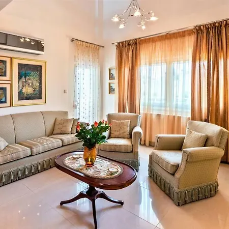 Art Antique Deluxe Ierapetra (Crete)